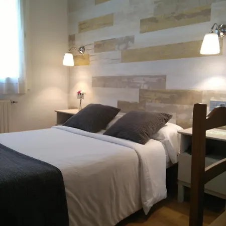 Готель Costa Хіхон