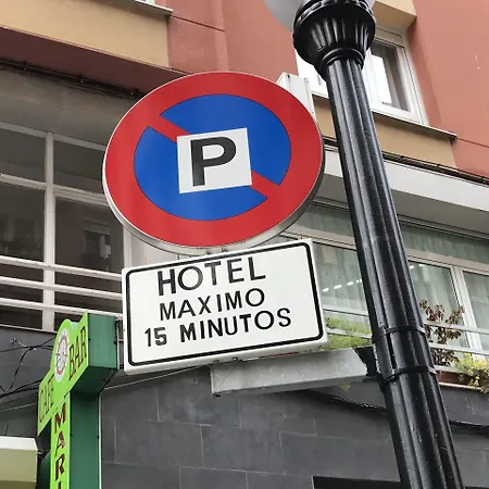 Costa Отель *